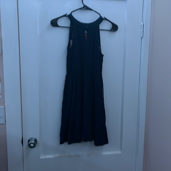 Navy blue dress worn a few times - Picture 2 of 4